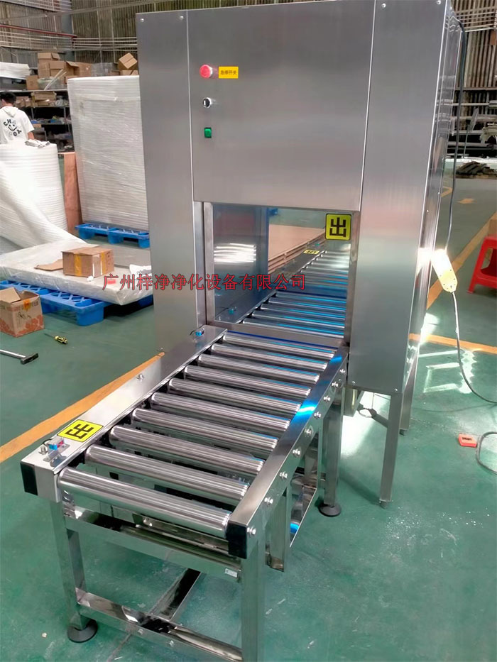 傳動帶輸送線傳遞窗的制作法于其它普通傳遞窗不一樣,傳動帶輸送線傳遞窗下面加了條流水線,上層要傳遞貨物。 傳動帶輸送線傳遞窗的制作法于其它普通傳遞窗不一樣,傳動帶輸送線傳遞窗下面加了條流水線,上層要傳遞貨物。