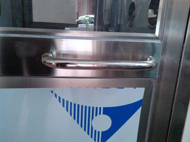 風(fēng)淋室門拉手安裝 風(fēng)淋室門拉手安裝